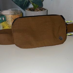 Lululemon crossbody pouch (Fanny Pack)